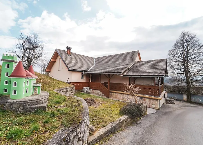 Hisa V Vznozju Trske Gore Appartamento Novo Mesto